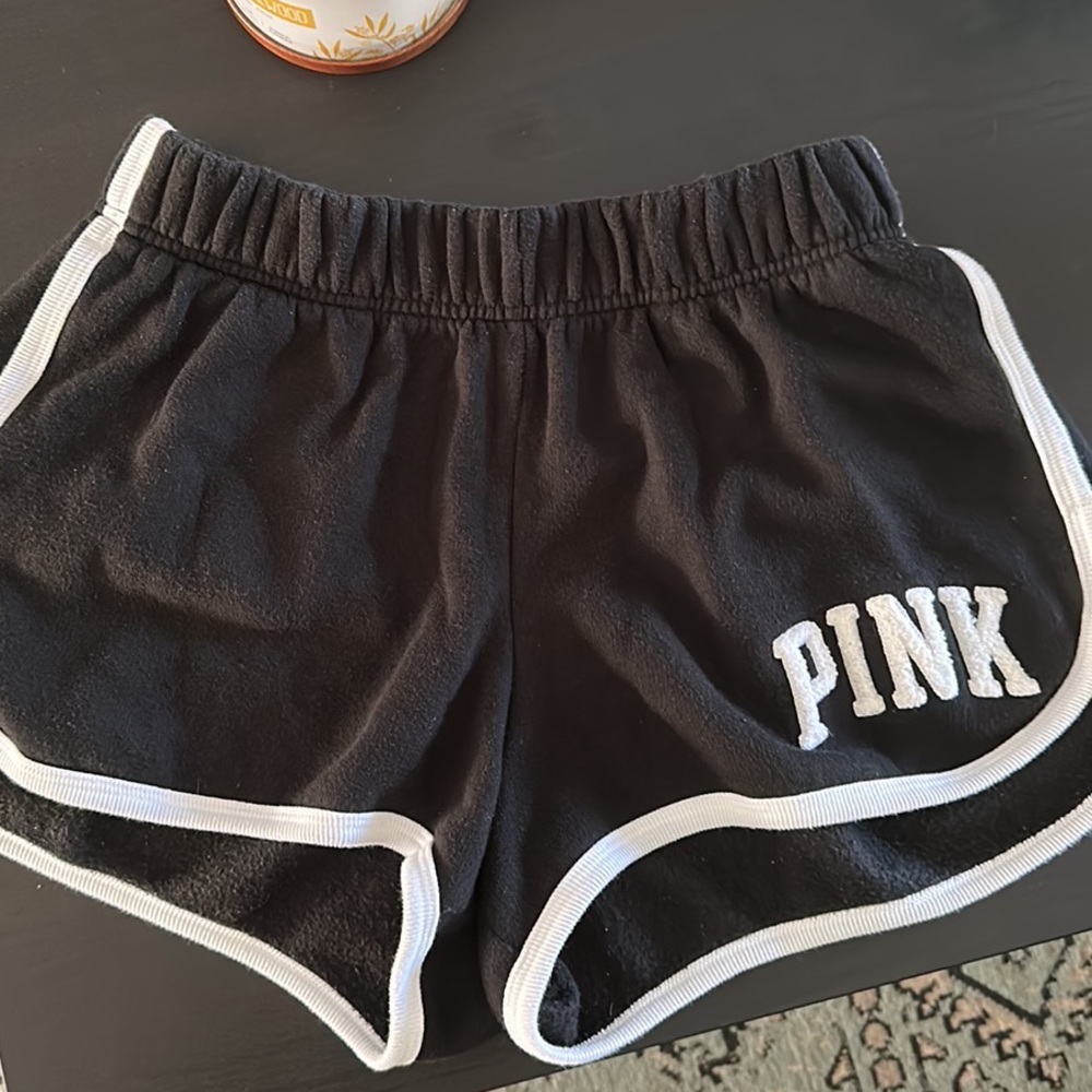 LIKE NEW! VS PINK VARSITY SHORT, 2.5, SMALL, PERFECT CONDITION